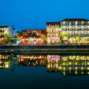 3* Hotel Riverland - Center